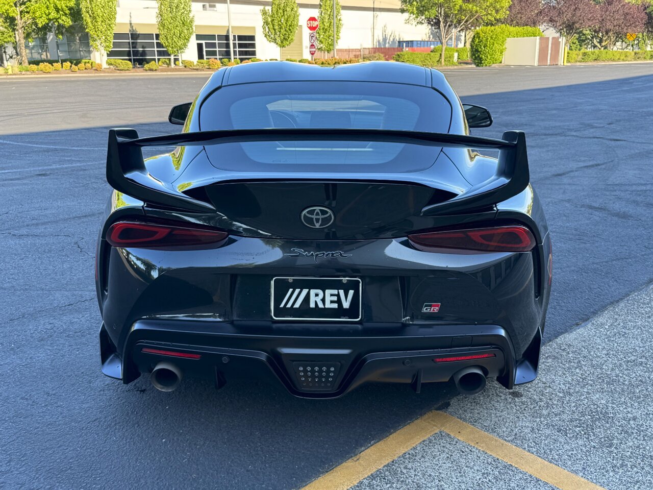 2022 Toyota GR Supra 3.0 Premium - Photo 9 - Portland, OR 97211