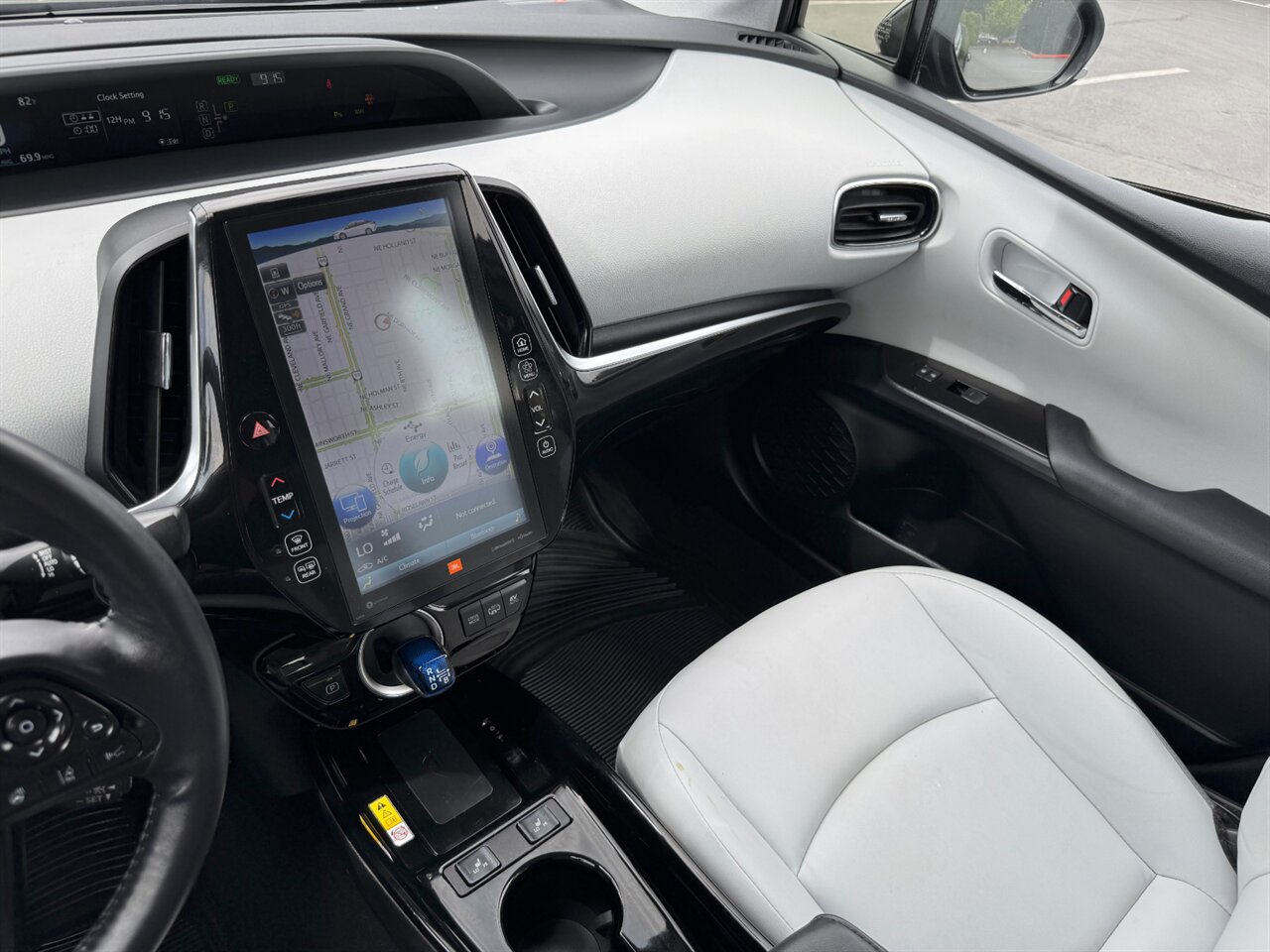 2021 Toyota Prius Prime Limited - Photo 27 - Portland, OR 97211
