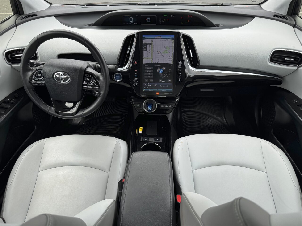 2021 Toyota Prius Prime Limited - Photo 14 - Portland, OR 97211