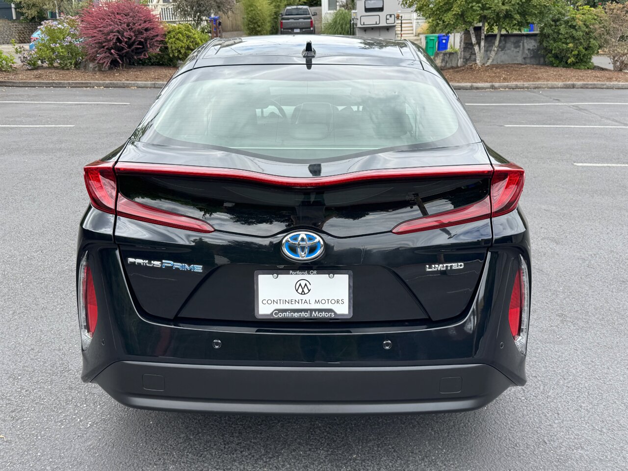 2021 Toyota Prius Prime Limited - Photo 9 - Portland, OR 97211
