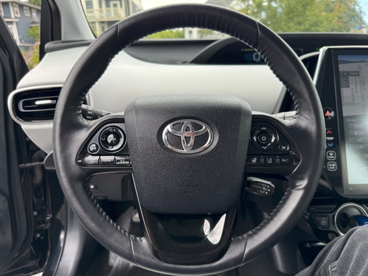 2021 Toyota Prius Prime Limited - Photo 23 - Portland, OR 97211