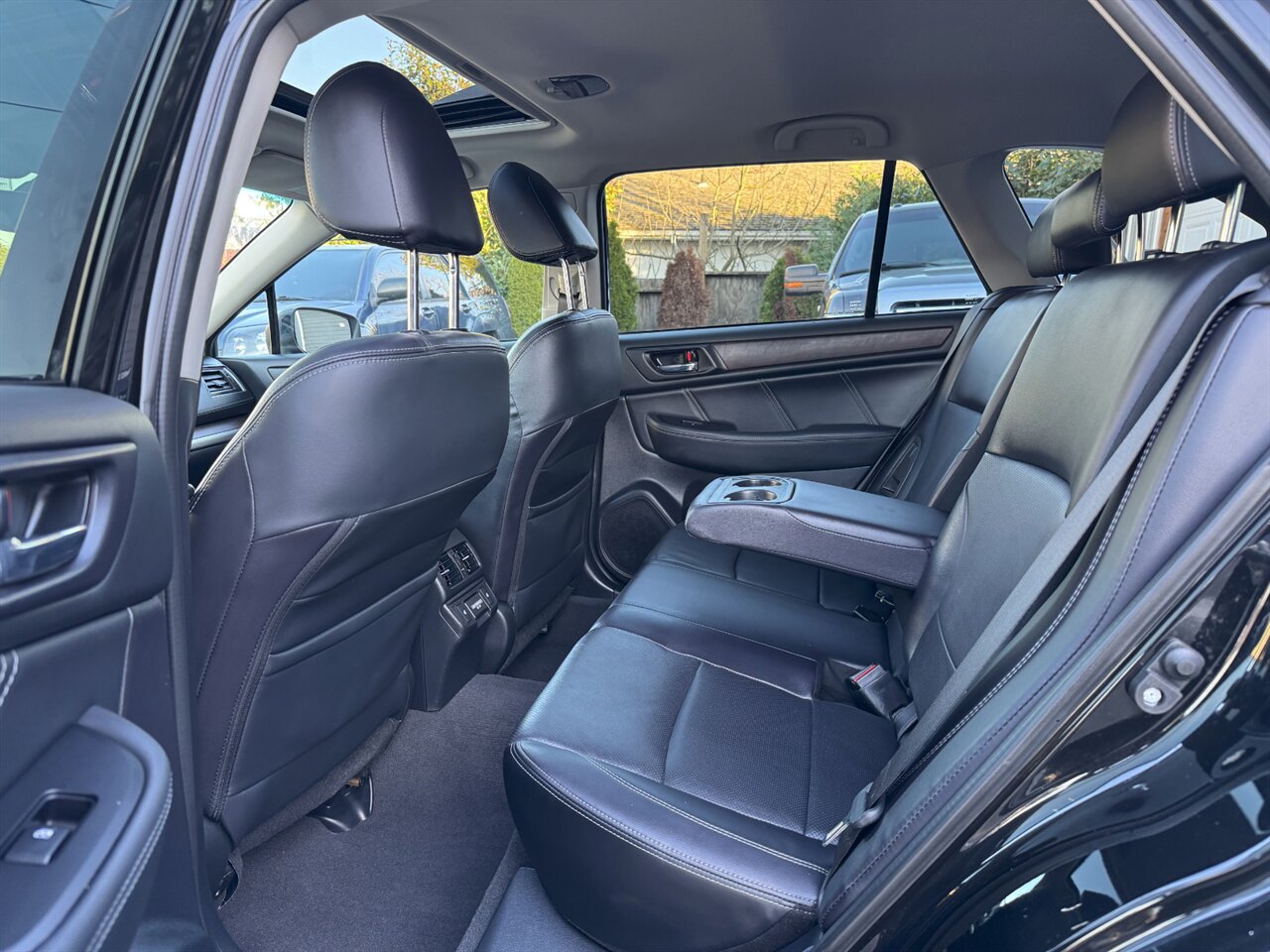 2018 Subaru Outback 2.5i Limited EYESIGHT BLIS LEATHER   - Photo 13 - Portland, OR 97211