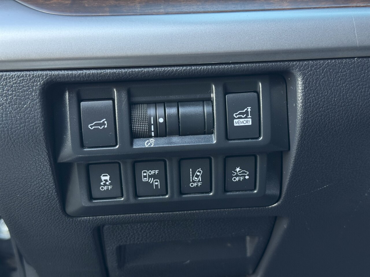 2018 Subaru Outback 2.5i Limited EYESIGHT BLIS LEATHER   - Photo 22 - Portland, OR 97211