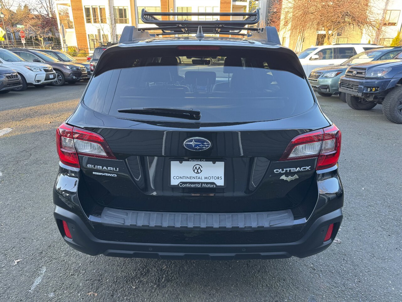 2018 Subaru Outback 2.5i Limited EYESIGHT BLIS LEATHER   - Photo 9 - Portland, OR 97211
