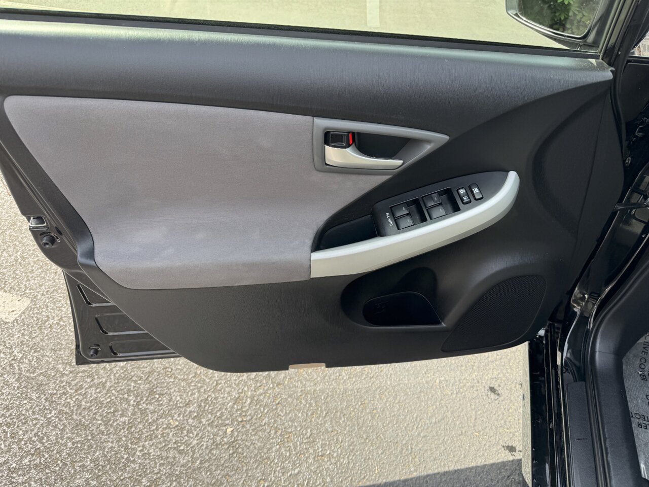 2012 Toyota Prius Three SUNROOF BACKUP CAMERA   - Photo 12 - Portland, OR 97211