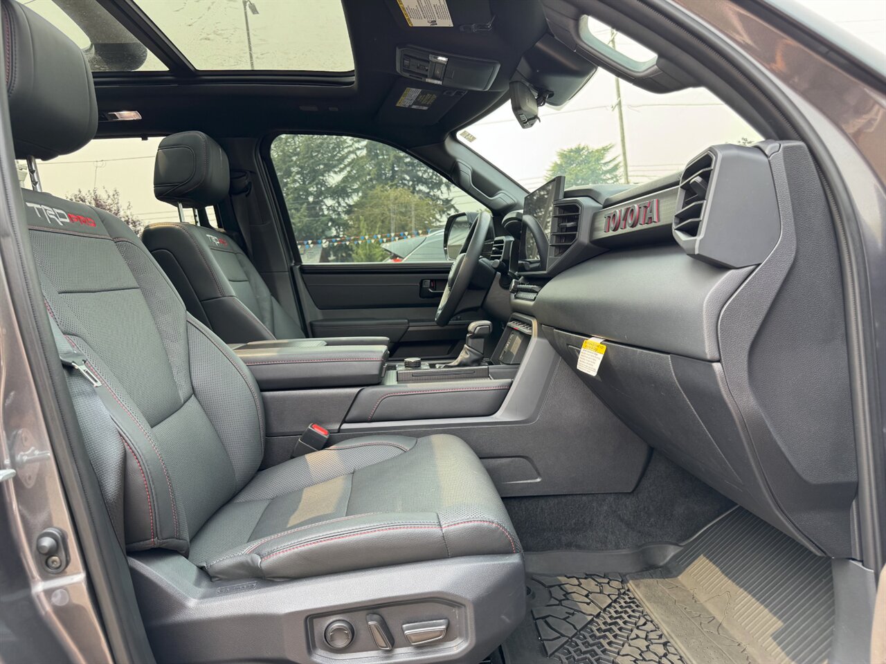2025 Toyota Sequoia TRD Pro   - Photo 22 - Portland, OR 97211