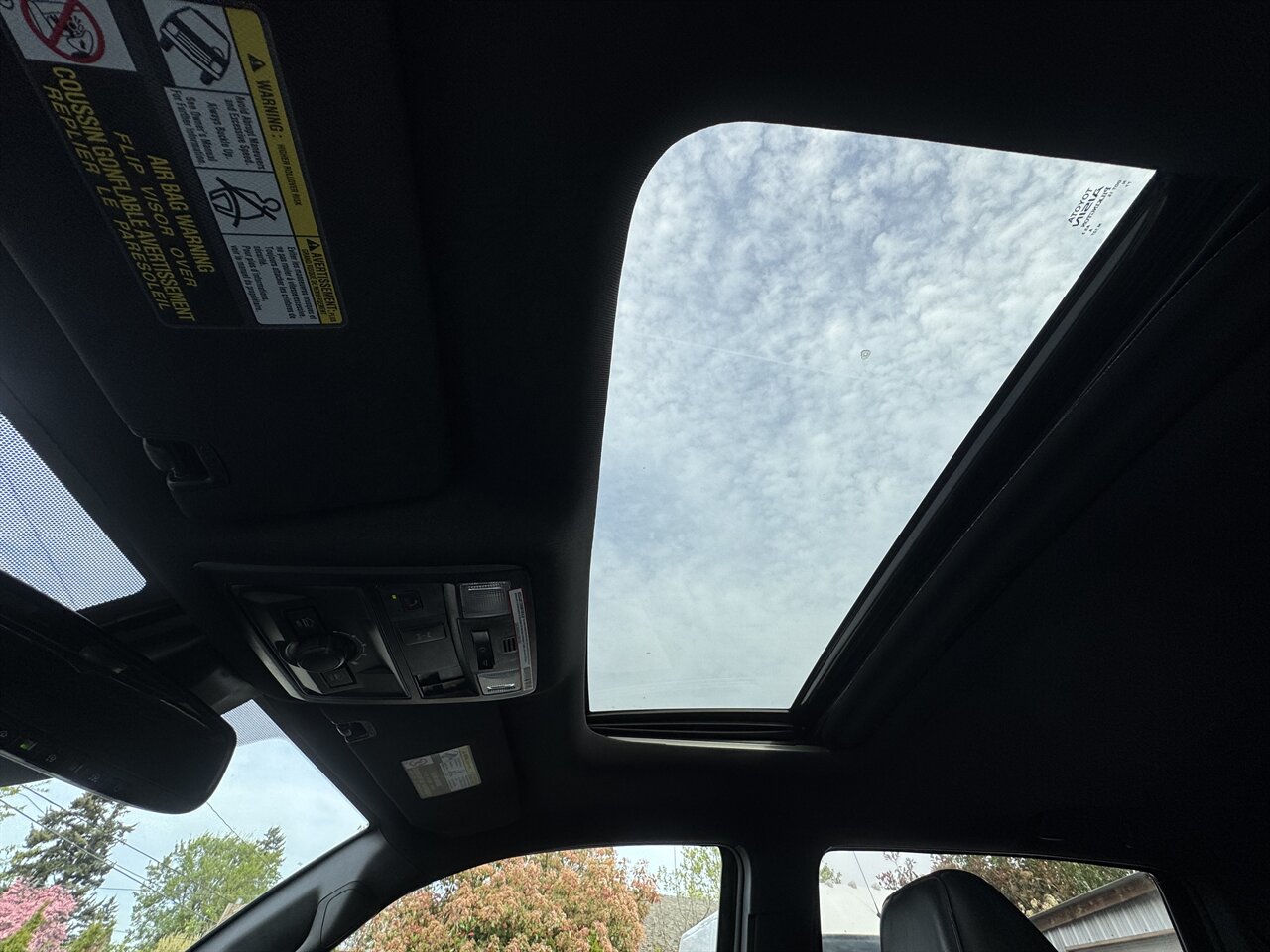 2023 Toyota Tacoma TRD Off-Road   - Photo 27 - Portland, OR 97211