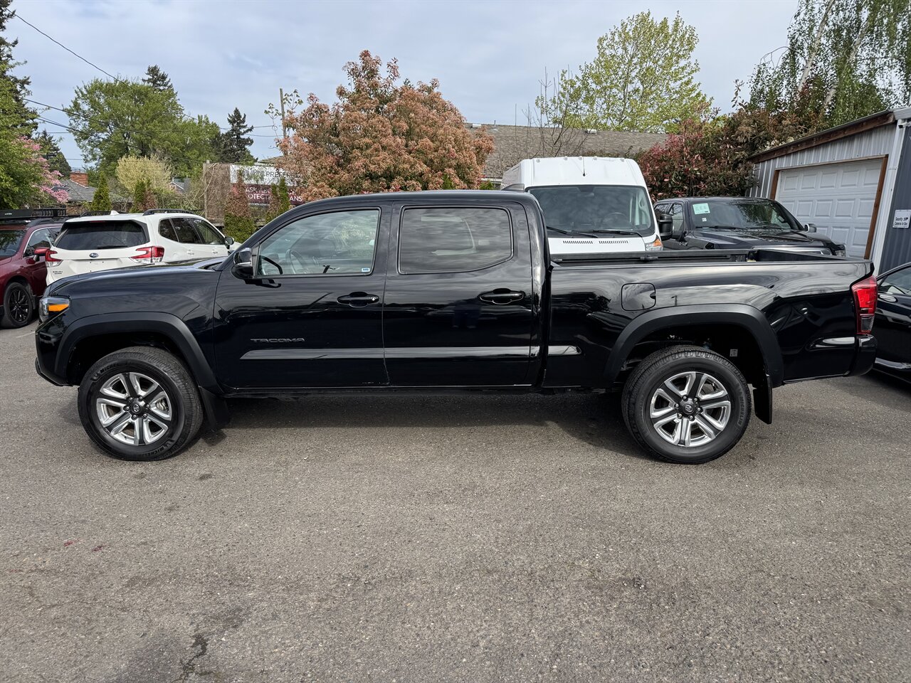 2023 Toyota Tacoma TRD Off-Road   - Photo 4 - Portland, OR 97211