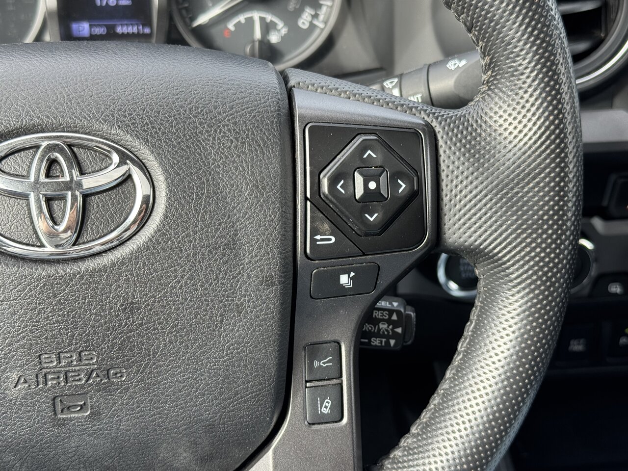 2023 Toyota Tacoma TRD Off-Road   - Photo 23 - Portland, OR 97211