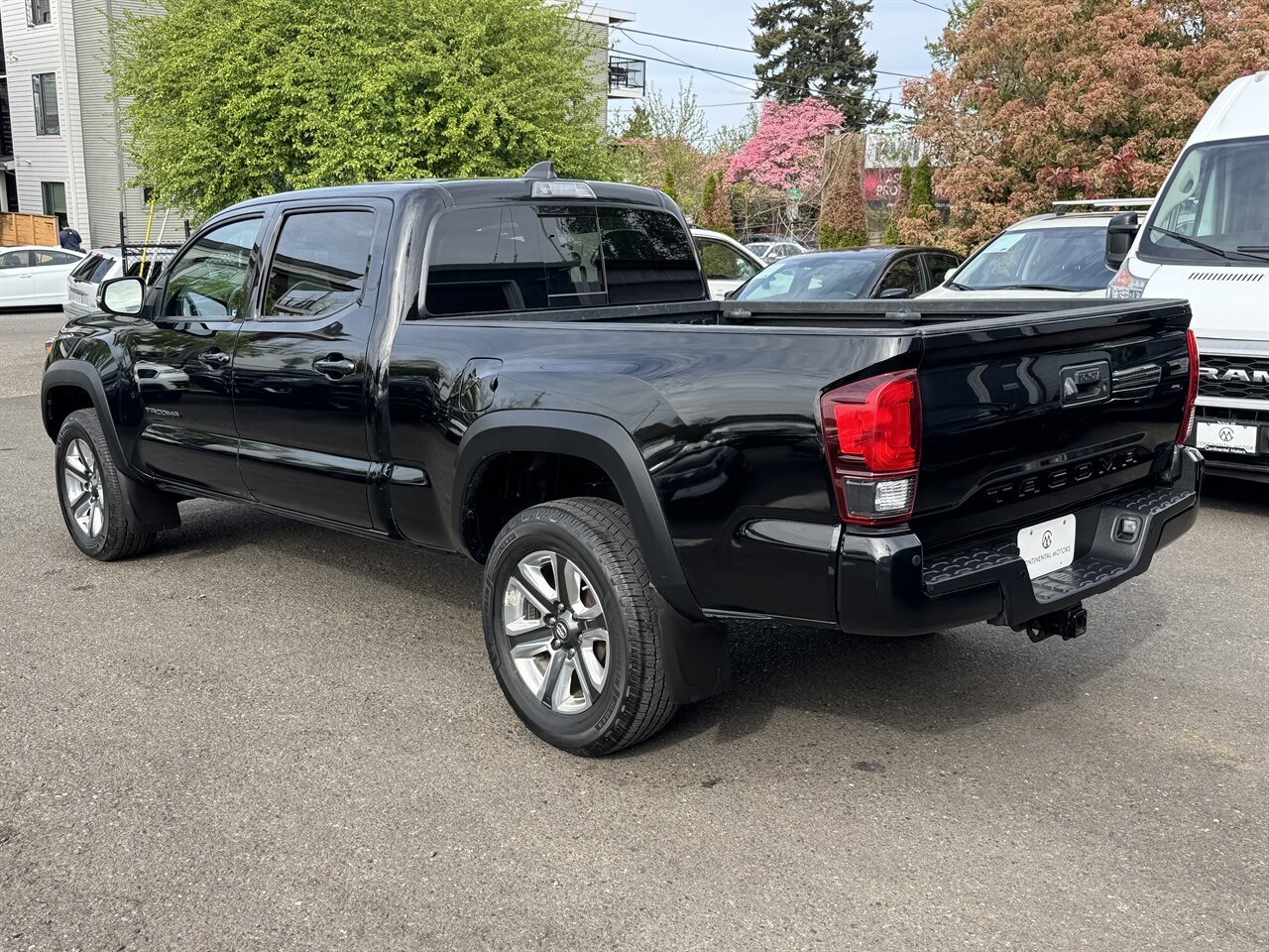 2023 Toyota Tacoma TRD Off-Road   - Photo 9 - Portland, OR 97211
