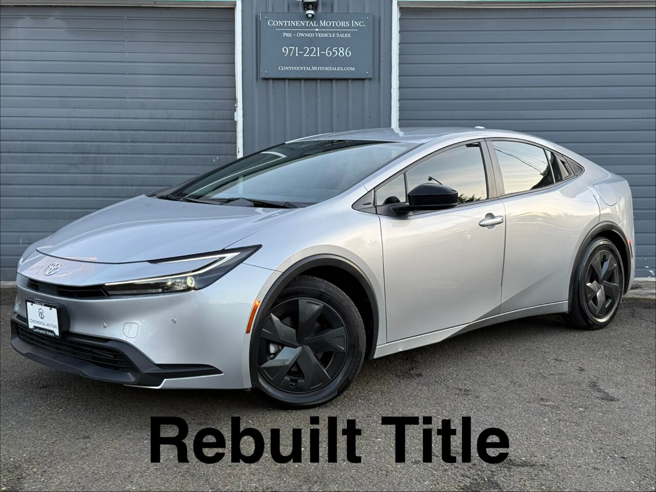 2025 Toyota Prius LE ADAPTIVE CRUISE BLIND SPOT HYBRID 52 / 52 MPG   - Photo 1 - Portland, OR 97211