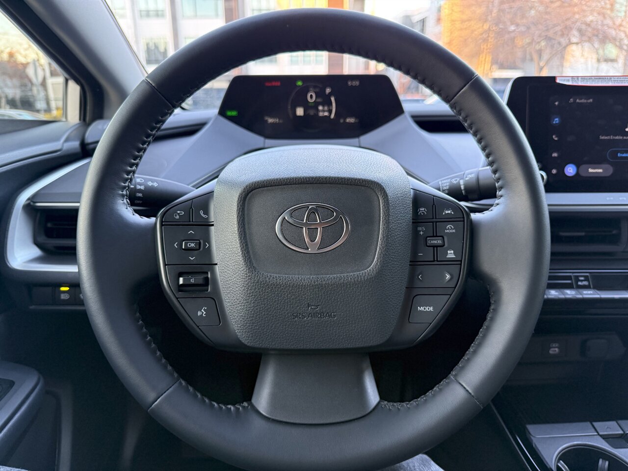 2025 Toyota Prius LX ADAPTIVE CRUISE BLIND SPOT   - Photo 20 - Portland, OR 97211