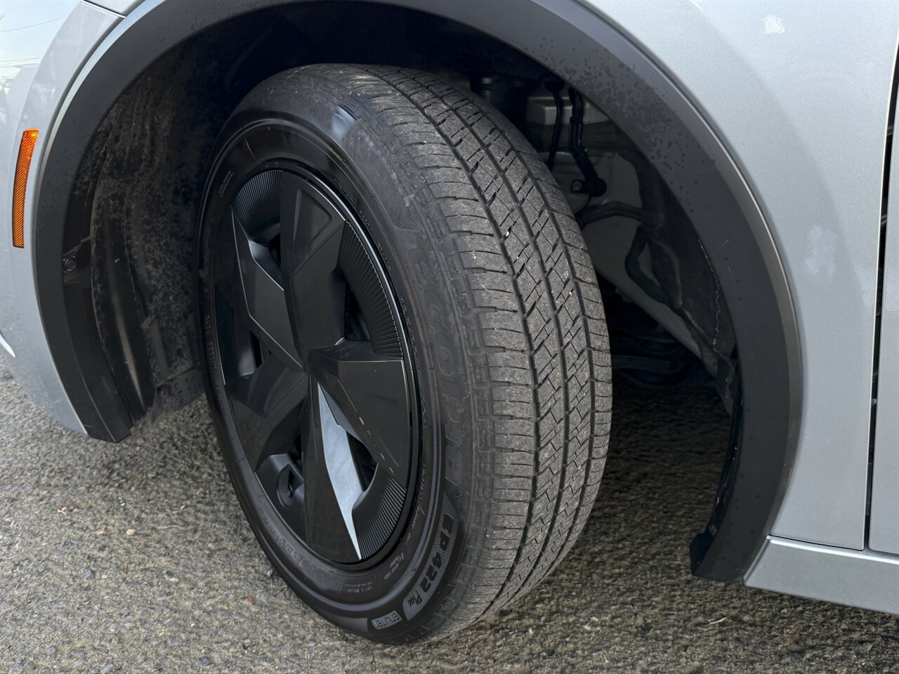 2025 Toyota Prius LX ADAPTIVE CRUISE BLIND SPOT   - Photo 31 - Portland, OR 97211