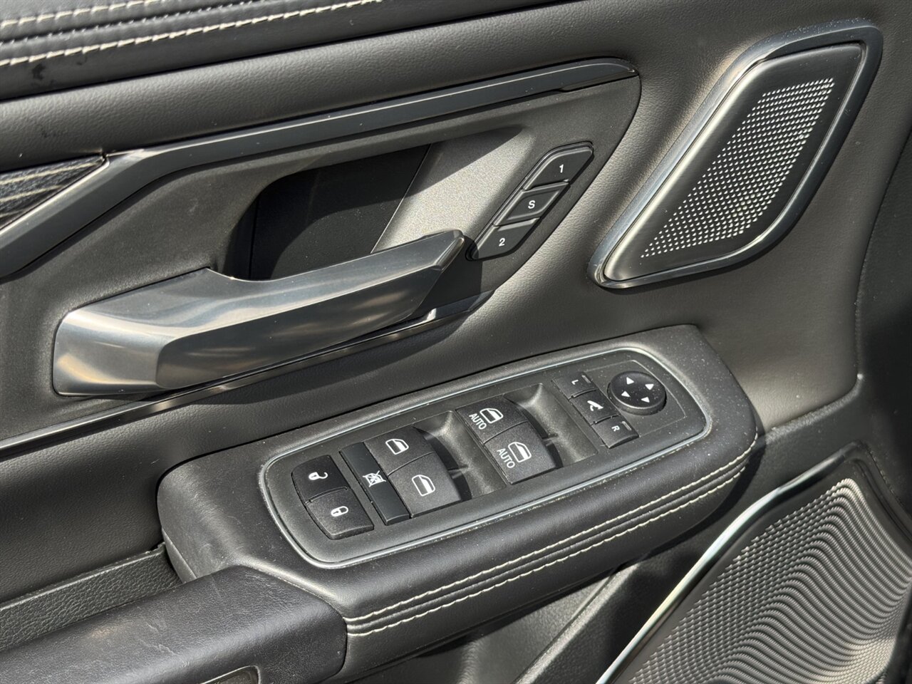 2020 RAM 1500 Limited 4X4 LOADED   - Photo 22 - Portland, OR 97211