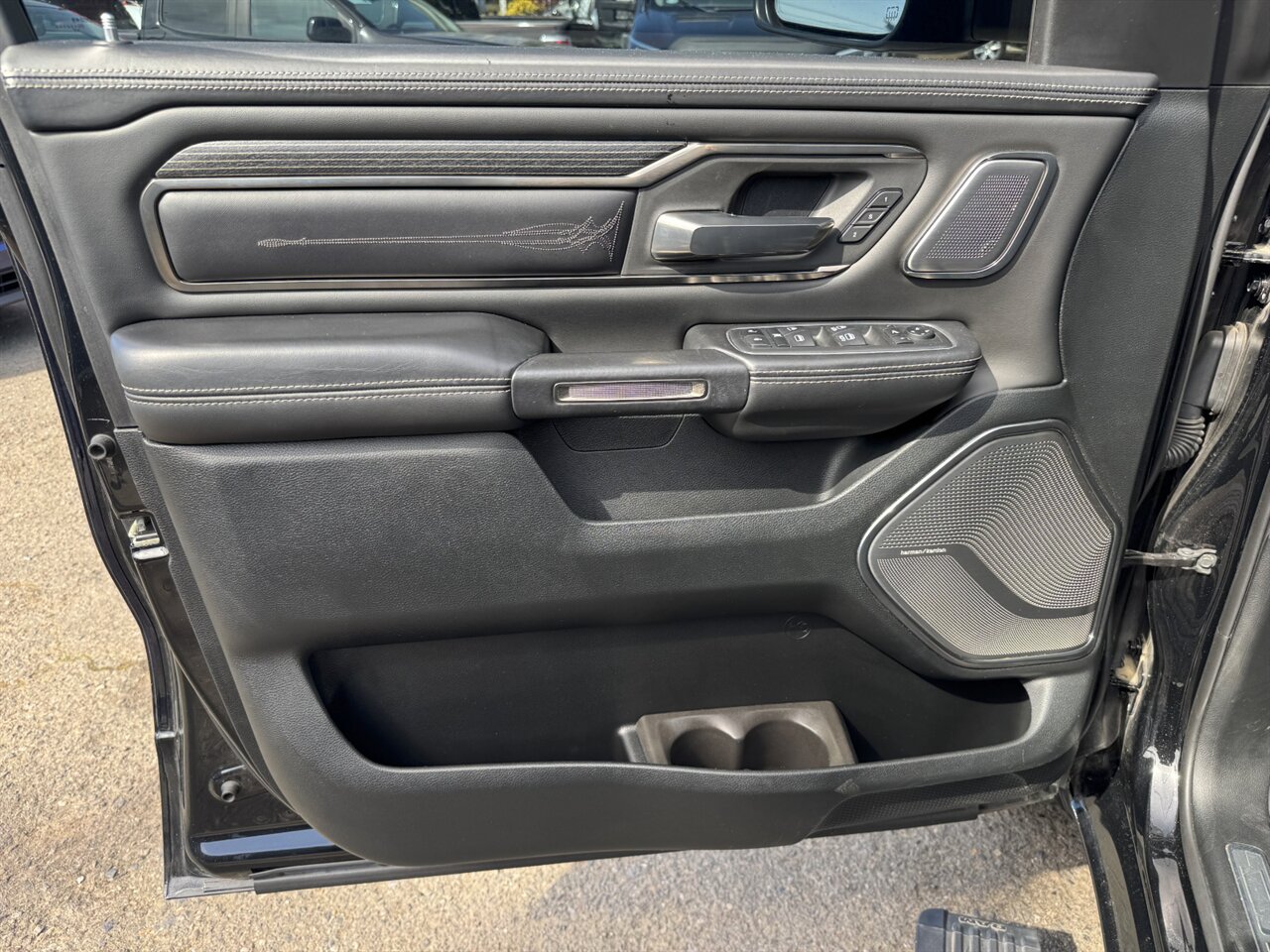 2020 RAM 1500 Limited 4X4 LOADED   - Photo 12 - Portland, OR 97211