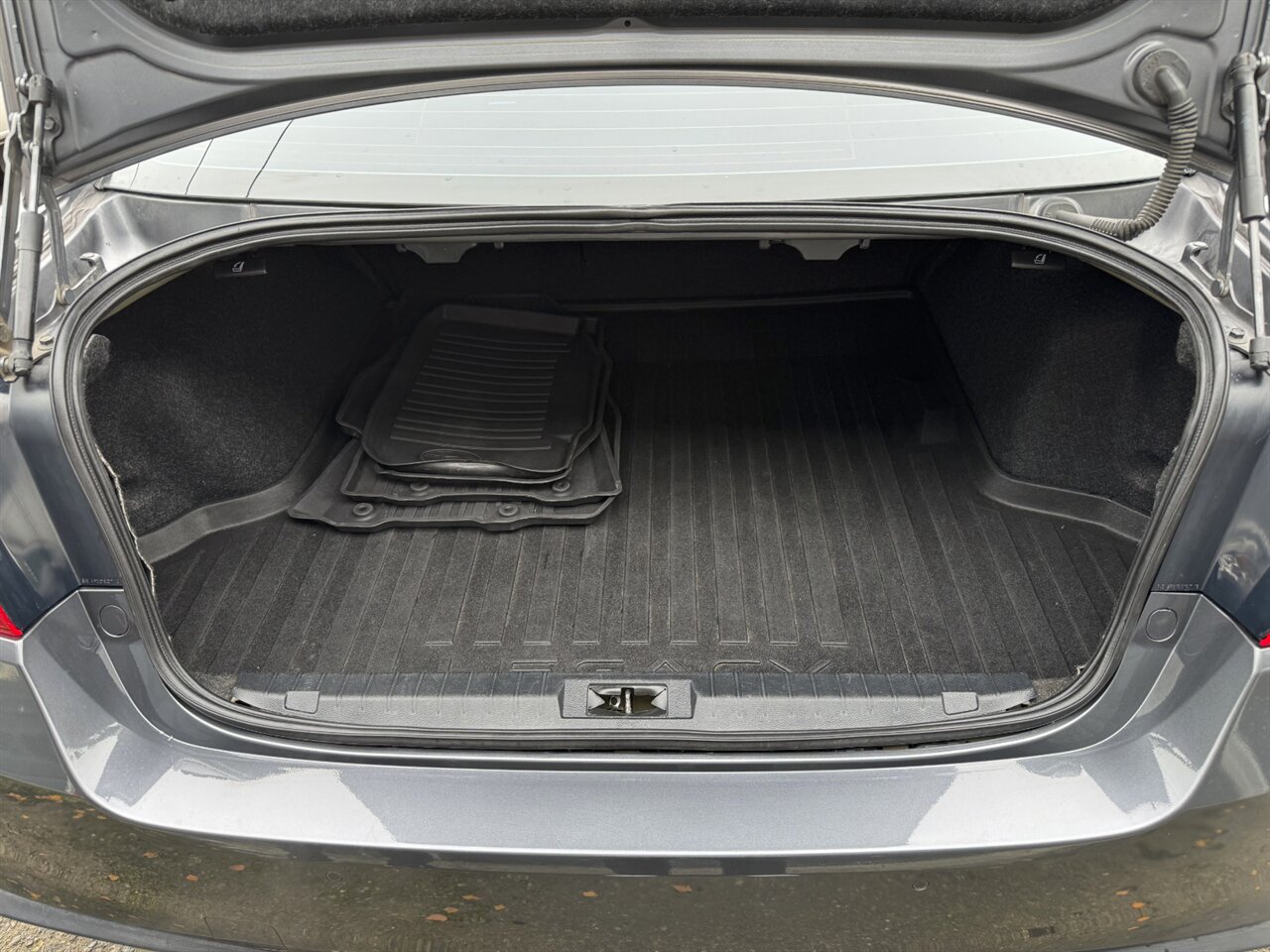 2018 Subaru Legacy 3.6R Limited   - Photo 14 - Portland, OR 97211