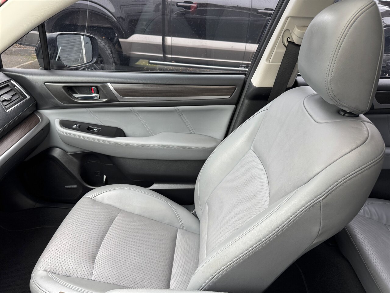 2018 Subaru Legacy 3.6R Limited   - Photo 26 - Portland, OR 97211