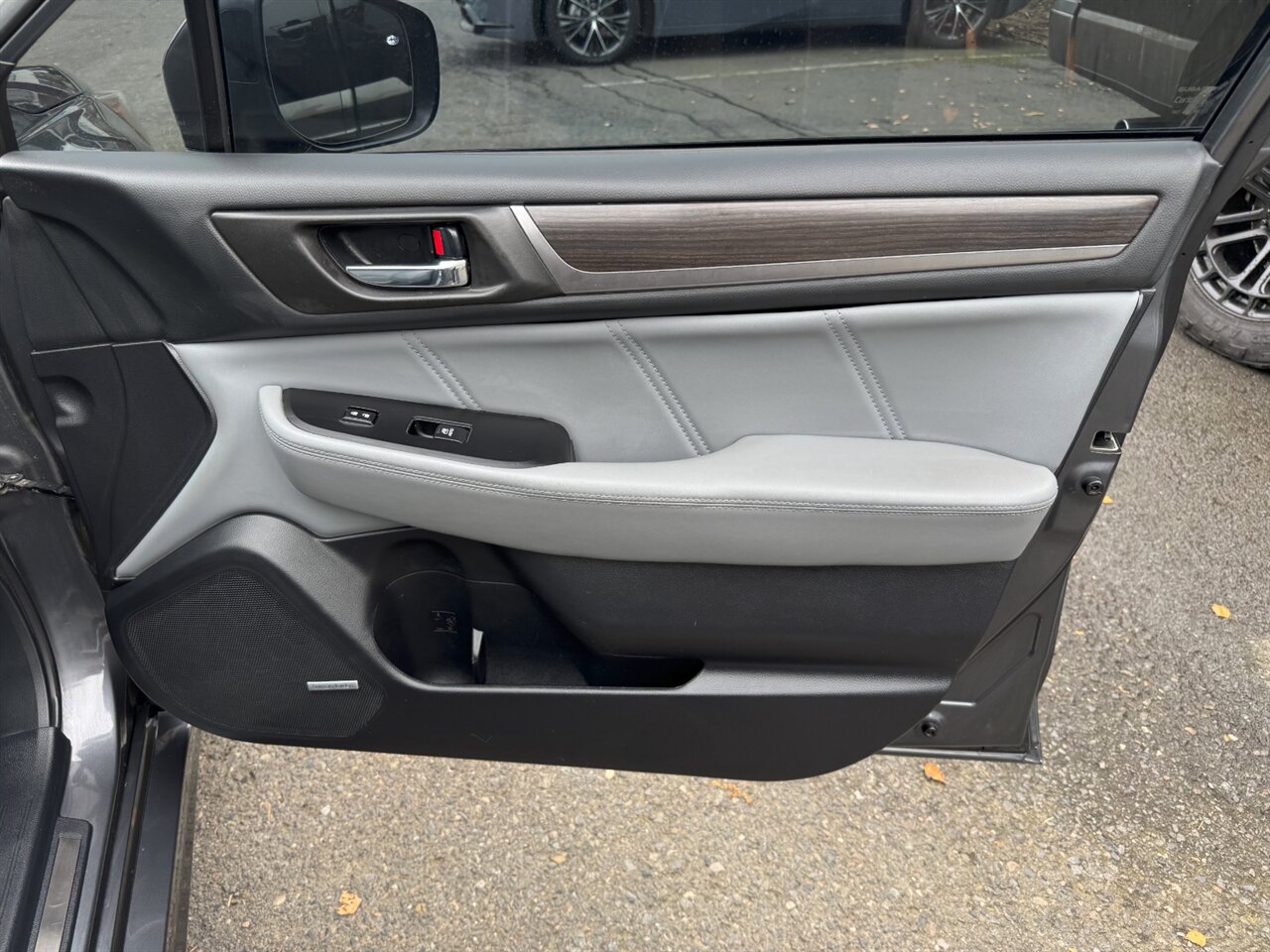 2018 Subaru Legacy 3.6R Limited   - Photo 18 - Portland, OR 97211