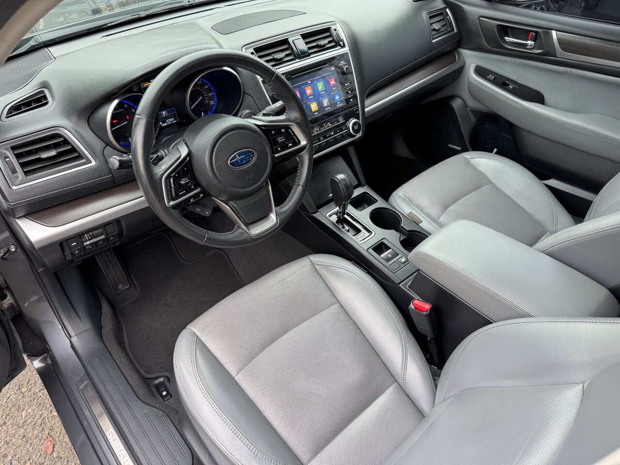 2018 Subaru Legacy 3.6R Limited   - Photo 2 - Portland, OR 97211