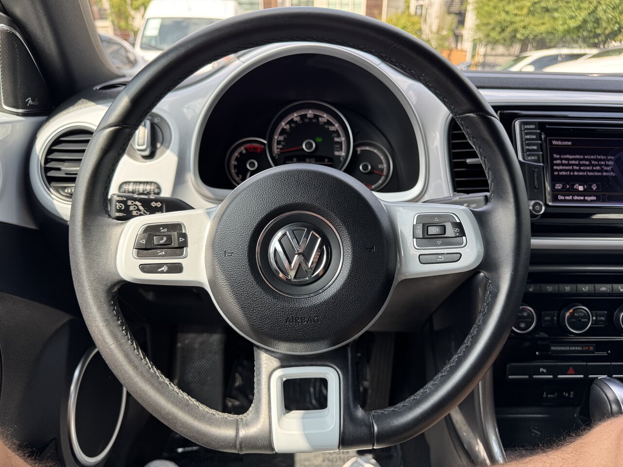 2018 Volkswagen Beetle Convertible 2.0T S - Photo 17 - Portland, OR 97211