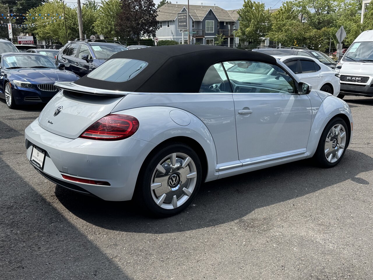 2018 Volkswagen Beetle Convertible 2.0T S - Photo 8 - Portland, OR 97211