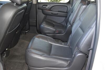 2011 Chevrolet Suburban LTZ 4X4 LTHR NAV BK/CAM TV/DVD HTD STS NICE   - Photo 43 - Stafford, TX 77477