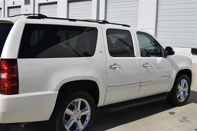 2011 Chevrolet Suburban LTZ 4X4 LTHR NAV BK/CAM TV/DVD HTD STS NICE   - Photo 19 - Stafford, TX 77477