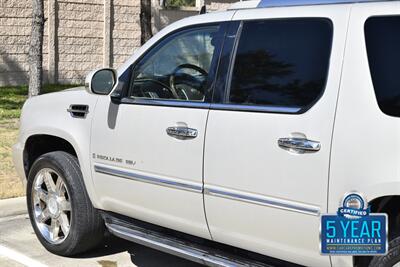 2007 Cadillac Escalade ESV LUXURY AWD NAV BK/CAM S/ROOF HWY MILES   - Photo 16 - Stafford, TX 77477