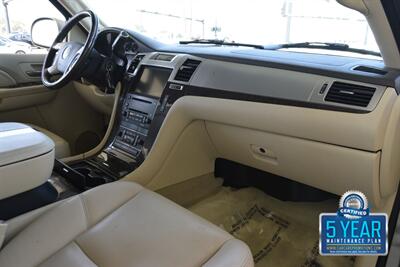 2007 Cadillac Escalade ESV LUXURY AWD NAV BK/CAM S/ROOF HWY MILES   - Photo 27 - Stafford, TX 77477