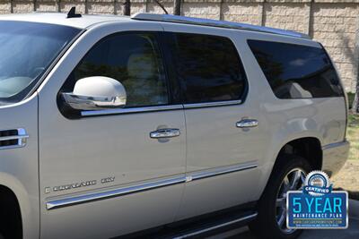 2007 Cadillac Escalade ESV LUXURY AWD NAV BK/CAM S/ROOF HWY MILES   - Photo 9 - Stafford, TX 77477