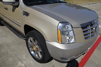 2007 Cadillac Escalade ESV LUXURY AWD NAV BK/CAM S/ROOF HWY MILES   - Photo 10 - Stafford, TX 77477