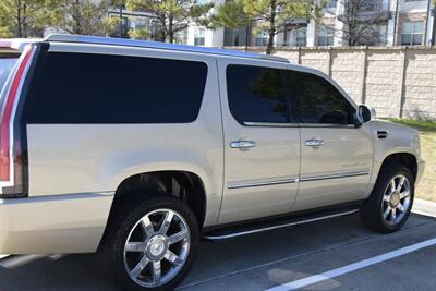 2007 Cadillac Escalade ESV LUXURY AWD NAV BK/CAM S/ROOF HWY MILES   - Photo 15 - Stafford, TX 77477