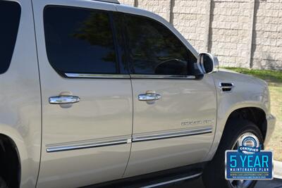 2007 Cadillac Escalade ESV LUXURY AWD NAV BK/CAM S/ROOF HWY MILES   - Photo 17 - Stafford, TX 77477