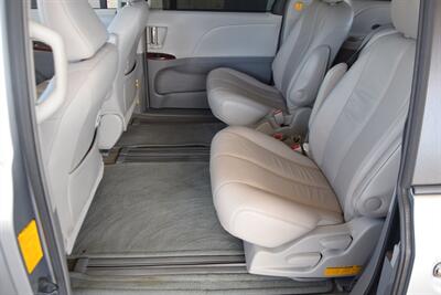 2013 Toyota Sienna LIMITED NAV BK/CAM LTHR DVD LADY OWN HWY MILES   - Photo 37 - Stafford, TX 77477