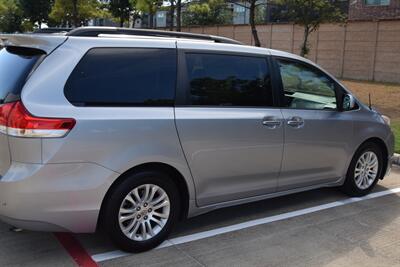 2013 Toyota Sienna LIMITED NAV BK/CAM LTHR DVD LADY OWN HWY MILES   - Photo 17 - Stafford, TX 77477
