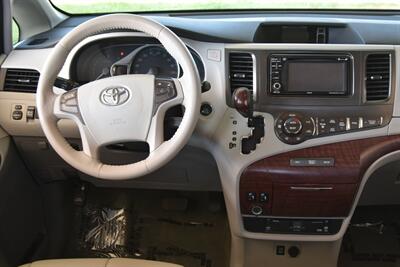 2013 Toyota Sienna LIMITED NAV BK/CAM LTHR DVD LADY OWN HWY MILES   - Photo 25 - Stafford, TX 77477