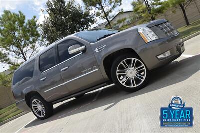 2013 Cadillac Escalade ESV PREMIUM EDI 90K LOW MILES NAV ROOF HTD STS   - Photo 49 - Stafford, TX 77477