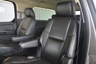 2013 Cadillac Escalade ESV PREMIUM EDI 90K LOW MILES NAV ROOF HTD STS   - Photo 42 - Stafford, TX 77477