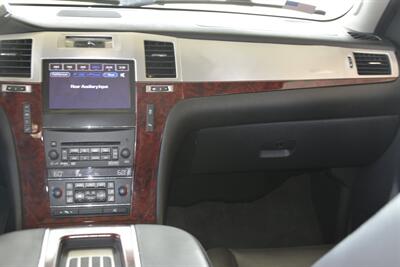 2013 Cadillac Escalade ESV PREMIUM EDI 90K LOW MILES NAV ROOF HTD STS   - Photo 28 - Stafford, TX 77477