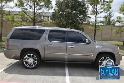 2013 Cadillac Escalade ESV PREMIUM EDI 90K LOW MILES NAV ROOF HTD STS   - Photo 13 - Stafford, TX 77477