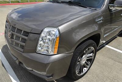 2013 Cadillac Escalade ESV PREMIUM EDI 90K LOW MILES NAV ROOF HTD STS   - Photo 10 - Stafford, TX 77477