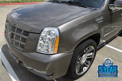 2013 Cadillac Escalade ESV PREMIUM EDI 90K LOW MILES NAV ROOF HTD STS   - Photo 10 - Stafford, TX 77477