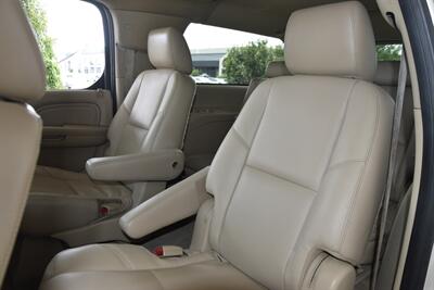 2012 Cadillac Escalade ESV LUXURY NAV BK/CAM S/ROOF 1 TX OWN   - Photo 39 - Stafford, TX 77477