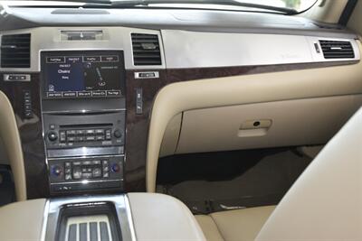 2012 Cadillac Escalade ESV LUXURY NAV BK/CAM S/ROOF 1 TX OWN   - Photo 24 - Stafford, TX 77477