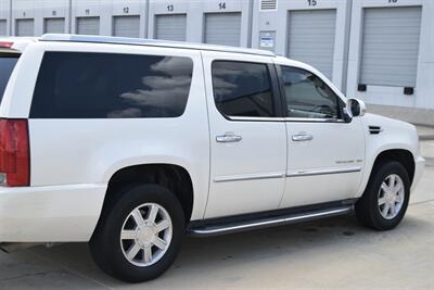 2012 Cadillac Escalade ESV LUXURY NAV BK/CAM S/ROOF 1 TX OWN   - Photo 17 - Stafford, TX 77477