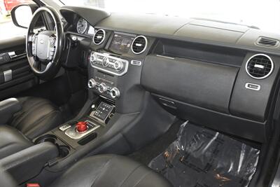 2016 Land Rover LR4   - Photo 28 - Stafford, TX 77477