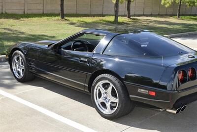 1994 Chevrolet Corvette COUPE 6 SPD MANUAL 36K LOW MILES GARAGED LOADED   - Photo 17 - Stafford, TX 77477