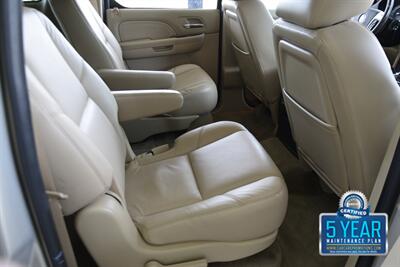 2010 Cadillac Escalade ESV AWD PREMIUM NAV ROOF BK/CAM FRESH TRADE CLEAN   - Photo 36 - Stafford, TX 77477