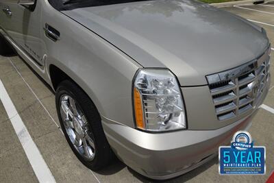 2010 Cadillac Escalade ESV AWD PREMIUM NAV ROOF BK/CAM FRESH TRADE CLEAN   - Photo 11 - Stafford, TX 77477