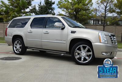 2010 Cadillac Escalade ESV AWD PREMIUM NAV ROOF BK/CAM FRESH TRADE CLEAN   - Photo 1 - Stafford, TX 77477